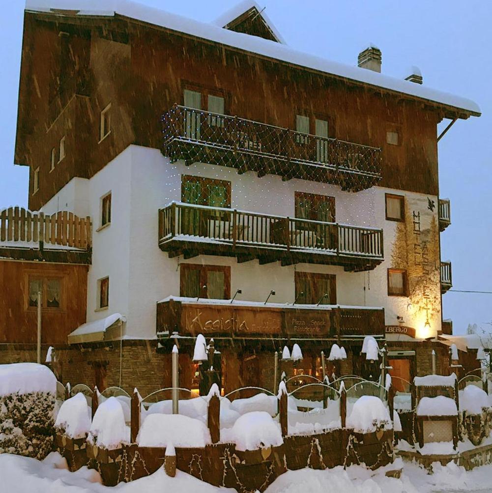 Hotel Assietta Oulx Exteriér fotografie